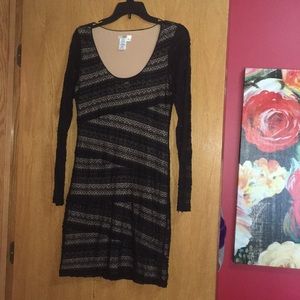 Black body fitting dress